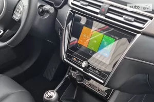 Apple Carplay/Android Auto  